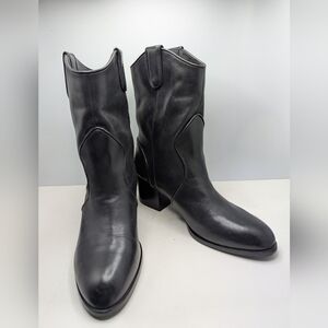 Aerosols Black Leather Boots